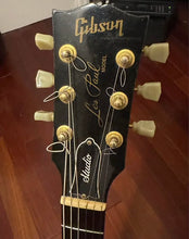 Load image into Gallery viewer, 2001 Gibson Les Paul Studio Guitar Ebony w/ Gold Hardware
