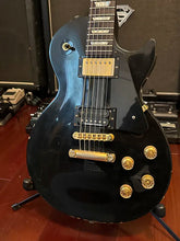 Load image into Gallery viewer, 2001 Gibson Les Paul Studio Guitar Ebony w/ Gold Hardware
